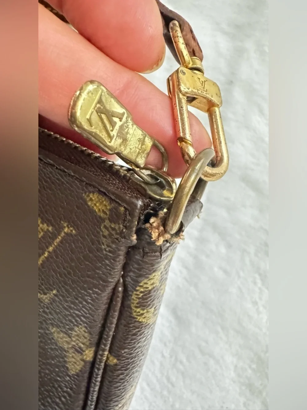 Louis Vuitton crossbody brown monogram canvas pochette removable strap bag